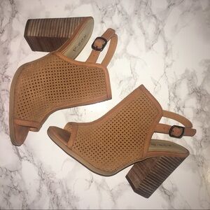 Kelsi Dagger Tan Ankle Booties